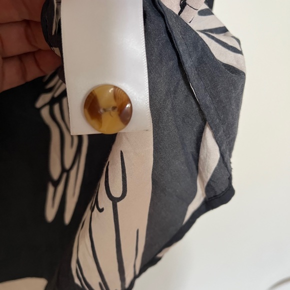 NWOT: Farm UNISEX silk blend button down - Picture 4 of 6